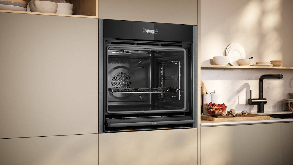 Neff B54CR71G0B, Built-in oven