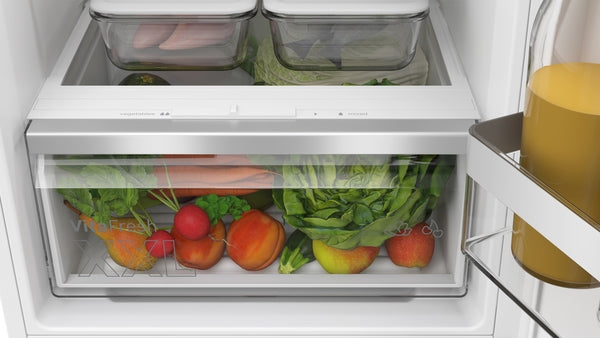 Bosch KIV87VFE0G, Built-in fridge-freezer with freezer at bottom