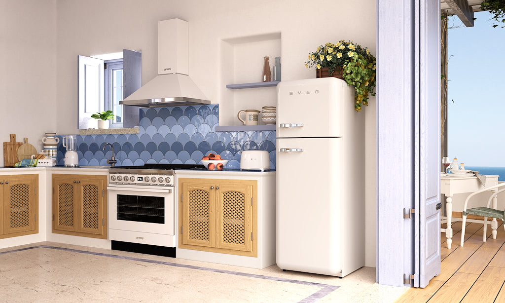 Smeg KPF9WH 90cm Portofino Chimney Hood, White