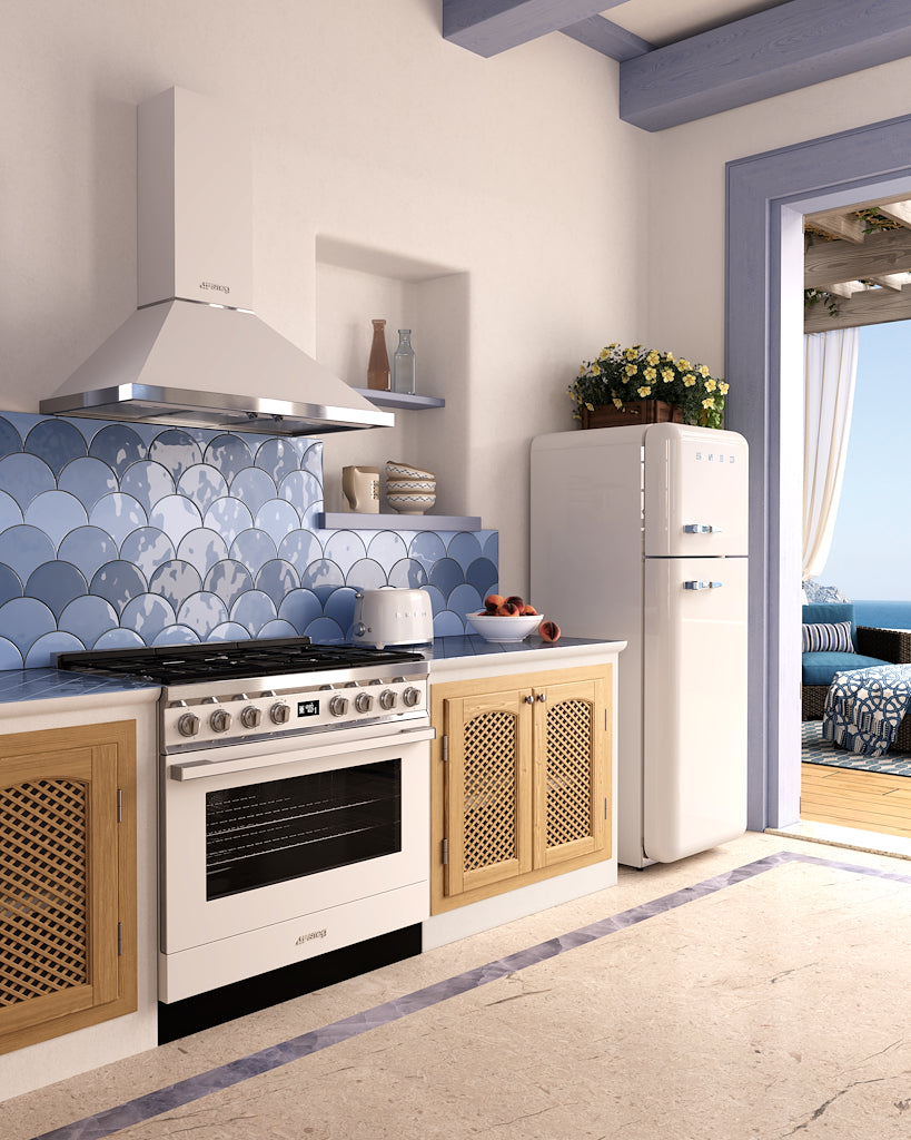 Smeg KPF9WH 90cm Portofino Chimney Hood, White