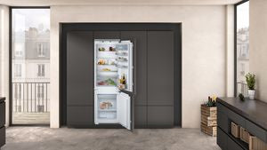 Neff KI6863FE0G, Built-in fridge-freezer with freezer at bottom
