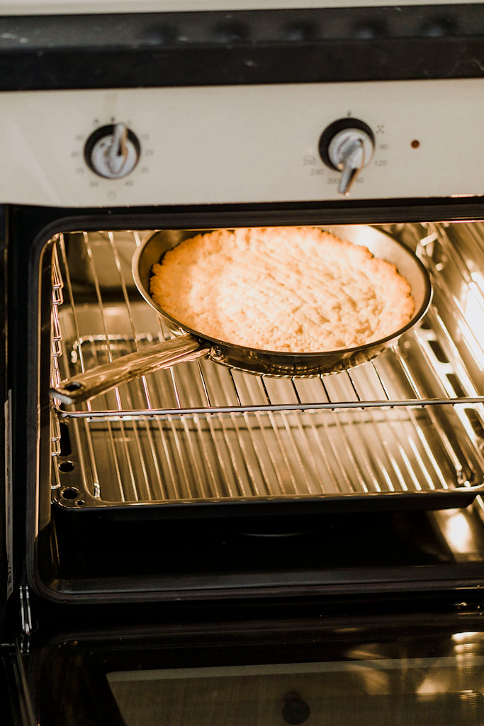 Smeg SF6905P1 60cm Victoria Single Oven in Cream
