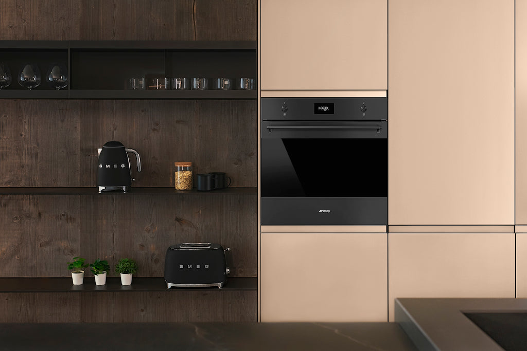 Smeg SFP6301TVN 60cm Classic Pyrolytic Single Oven, Matte Black
