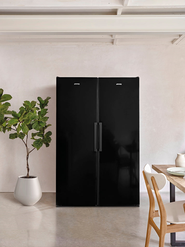 Smeg UKFS18EV2HB 60cm Freestanding Larder Fridge, Black