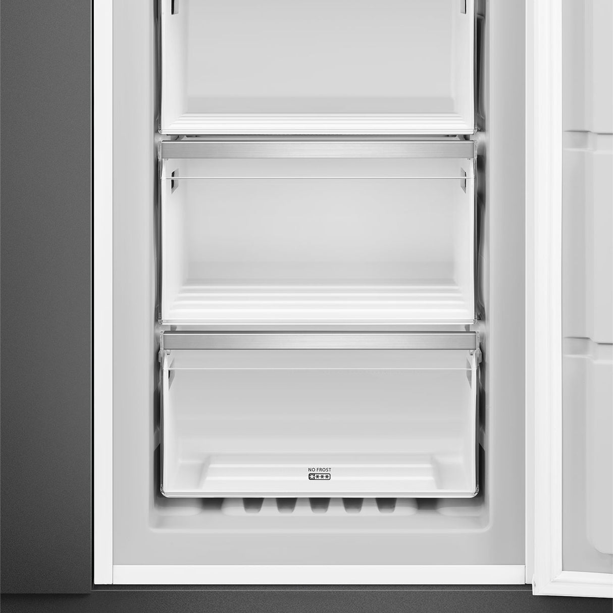 Smeg UKS9F174NE Integrated Frost Free Freezer