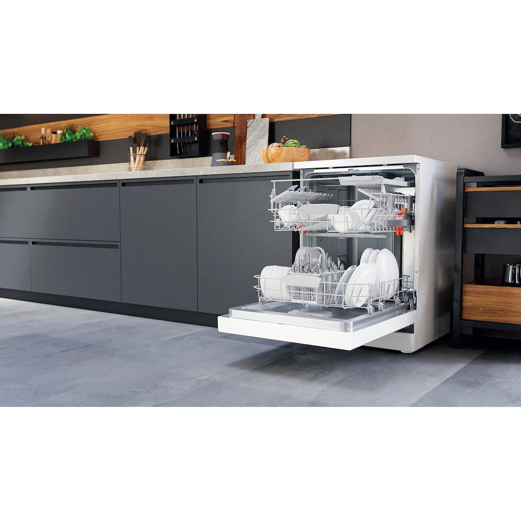 Hotpoint HFE 2B+26 C N UK Dishwasher - White