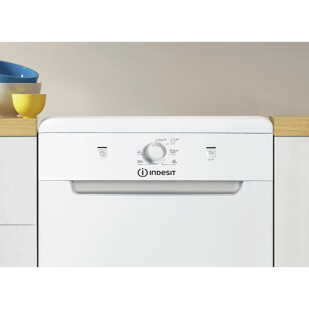 Indesit DF9E 1B10 UK Slimline Freestanding Dishwasher - White