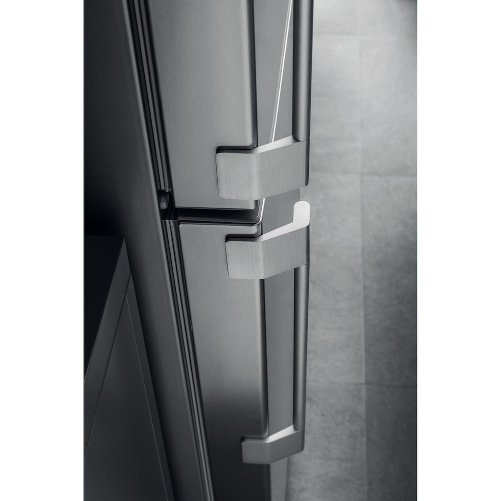 Hotpoint NFFUD 191 X 1 Fridge Freezer - Stainless Steel