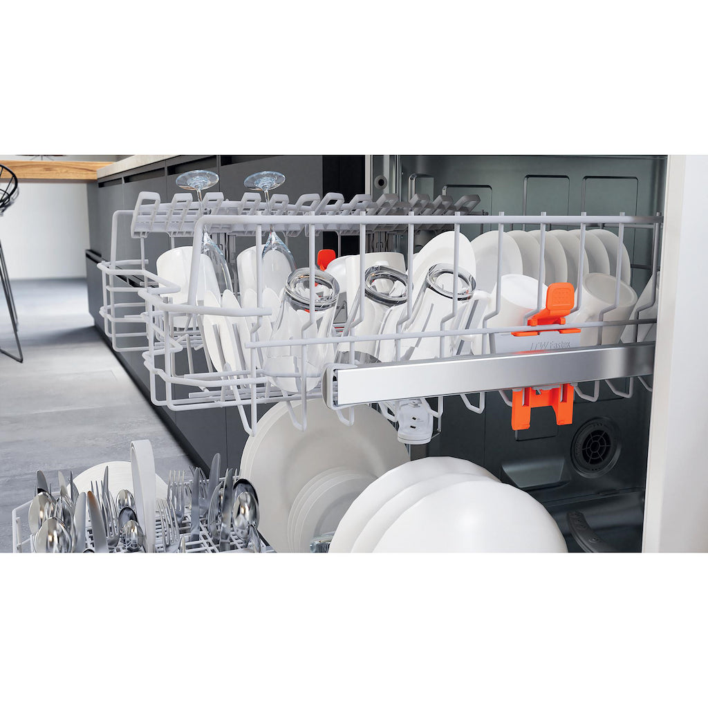 Hotpoint HFC 2B19 UK N Dishwasher - White