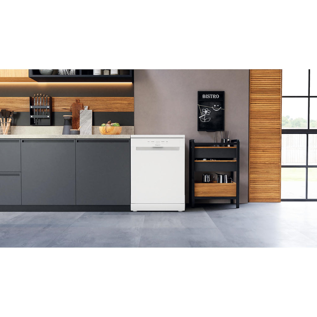 Hotpoint HFE 2B+26 C N UK Dishwasher - White