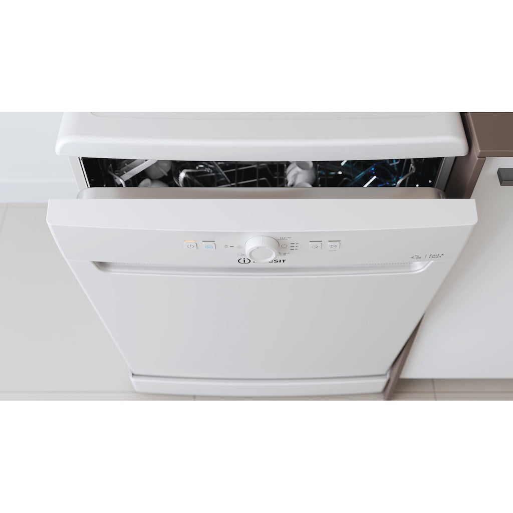 Indesit DFE 1B19 UK Dishwasher - White