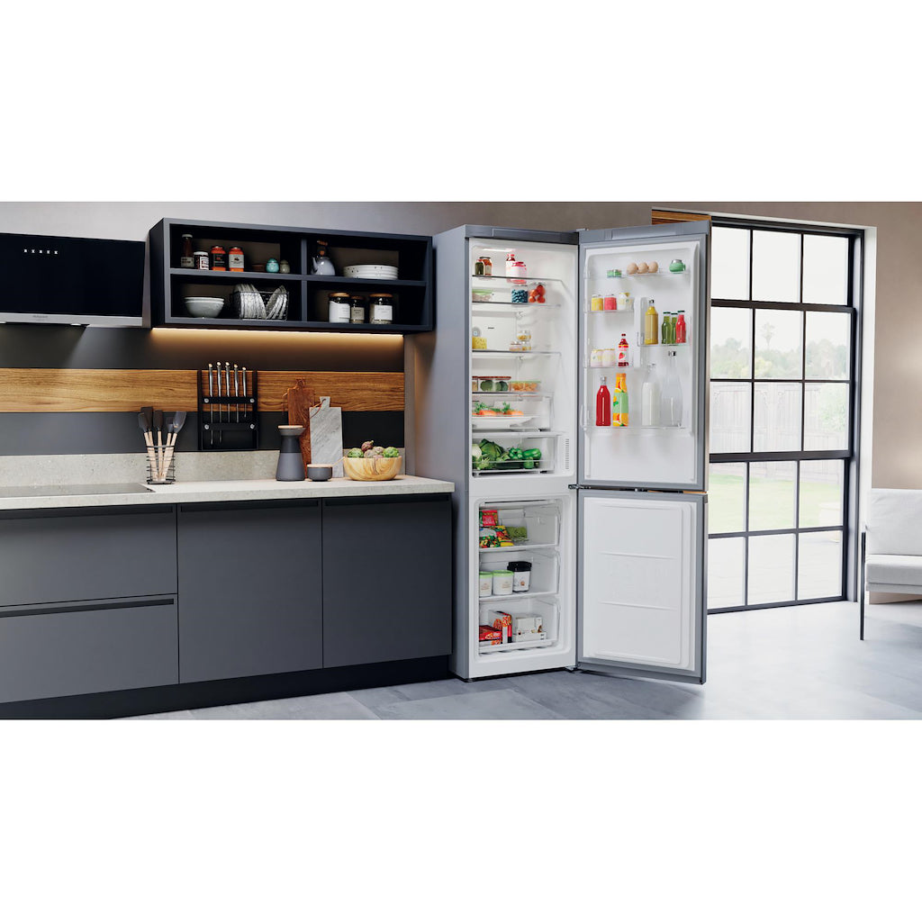 Hotpoint H7X93TSX Freestanding Fridge Freezer