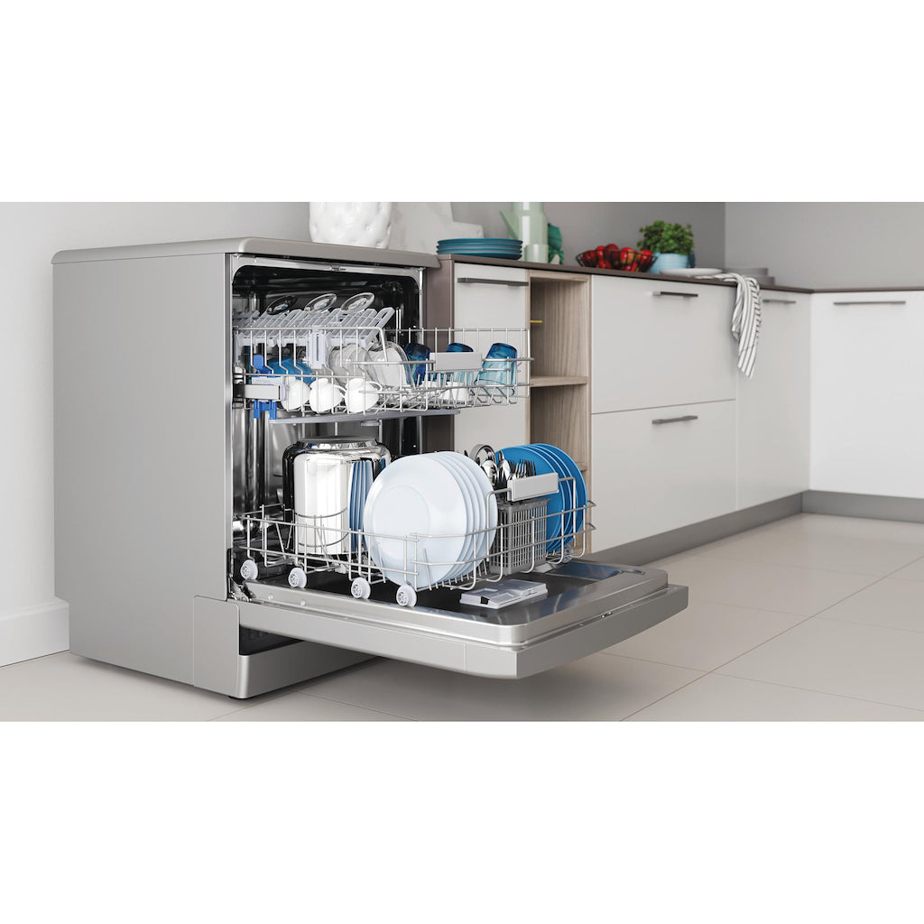 Indesit DFC2B16SUK My Time Dishwasher - Silver