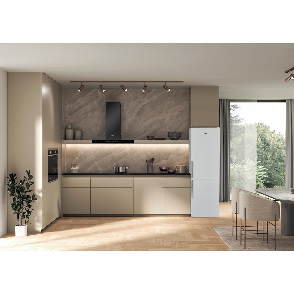 Whirlpool W5 821E W UK Freestanding Fridge Freezer