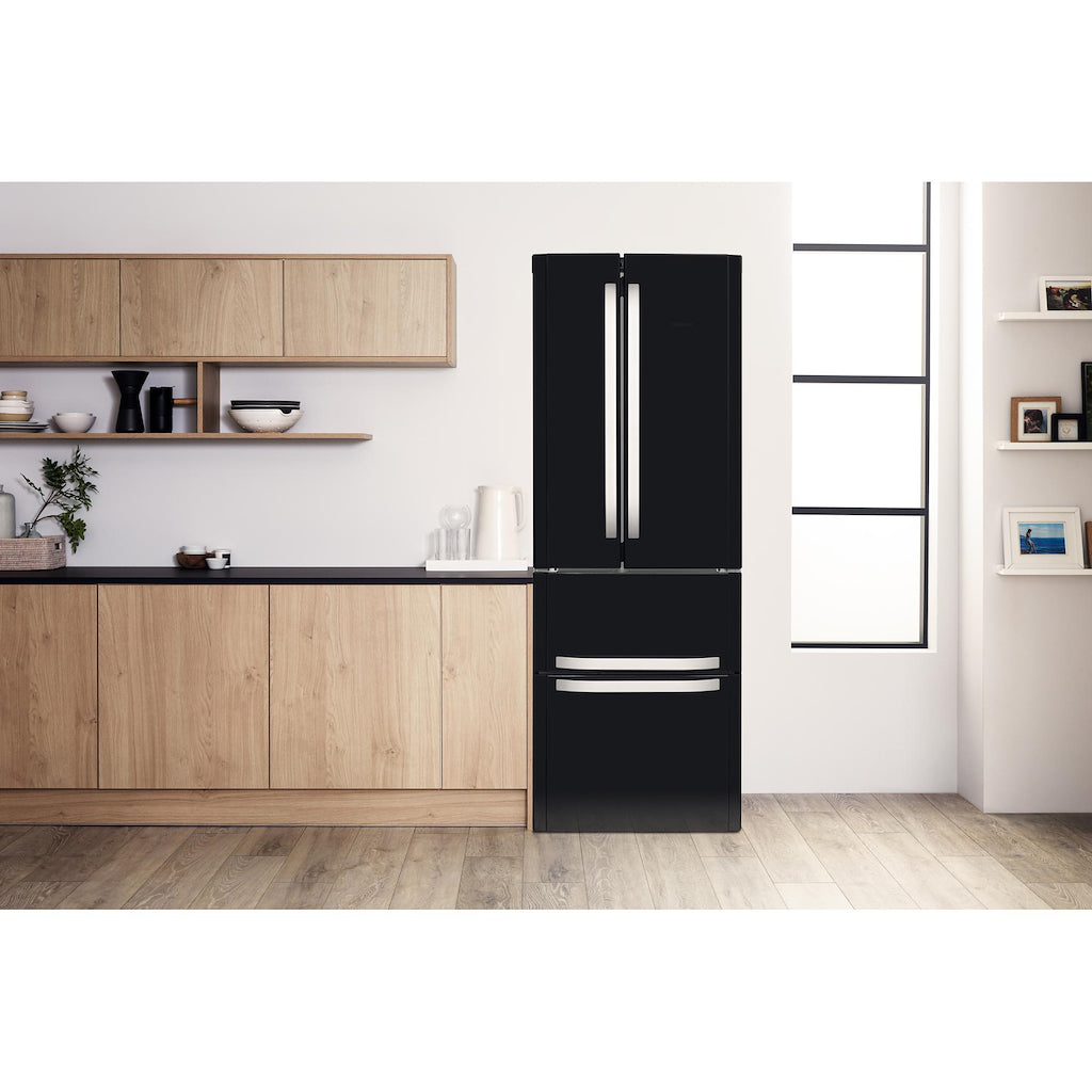 Hotpoint FFU4D K 1 Fridge Freezer - Black