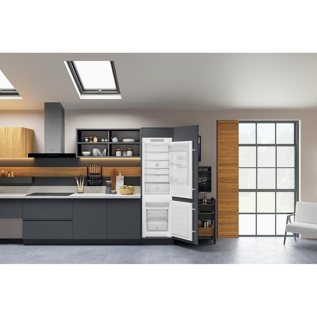 Hotpoint HTC18 T532 UK Fridge freezer - White