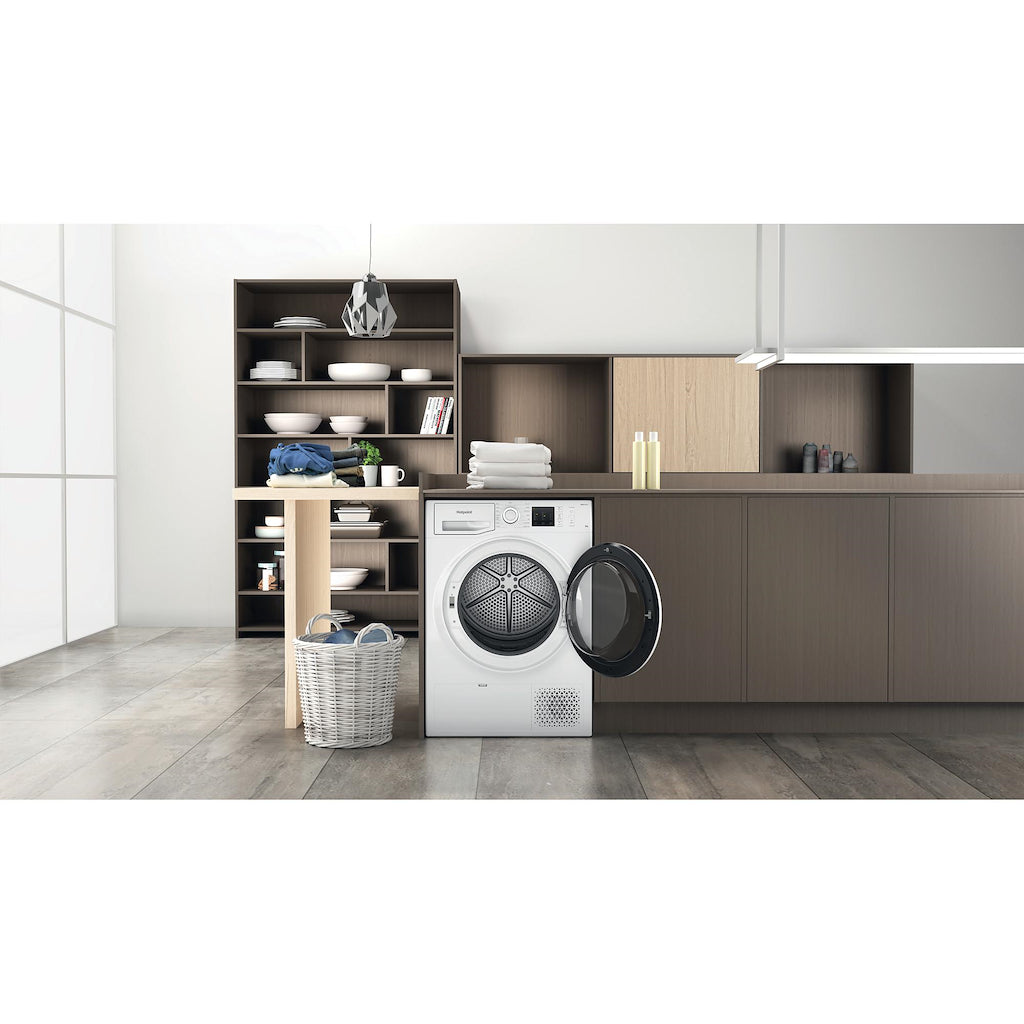 Hotpoint NT M10 81WK Freestanding 8kg Heat Pump Tumble Dryer - White