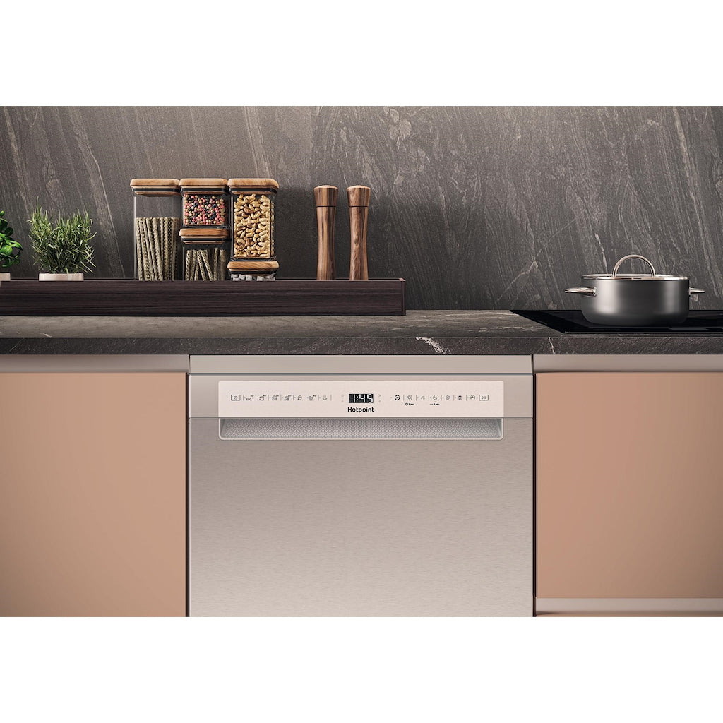 Hotpoint H7F HS51 X UK Maxi Space Freestanding 15 Place Settings Dishwasher