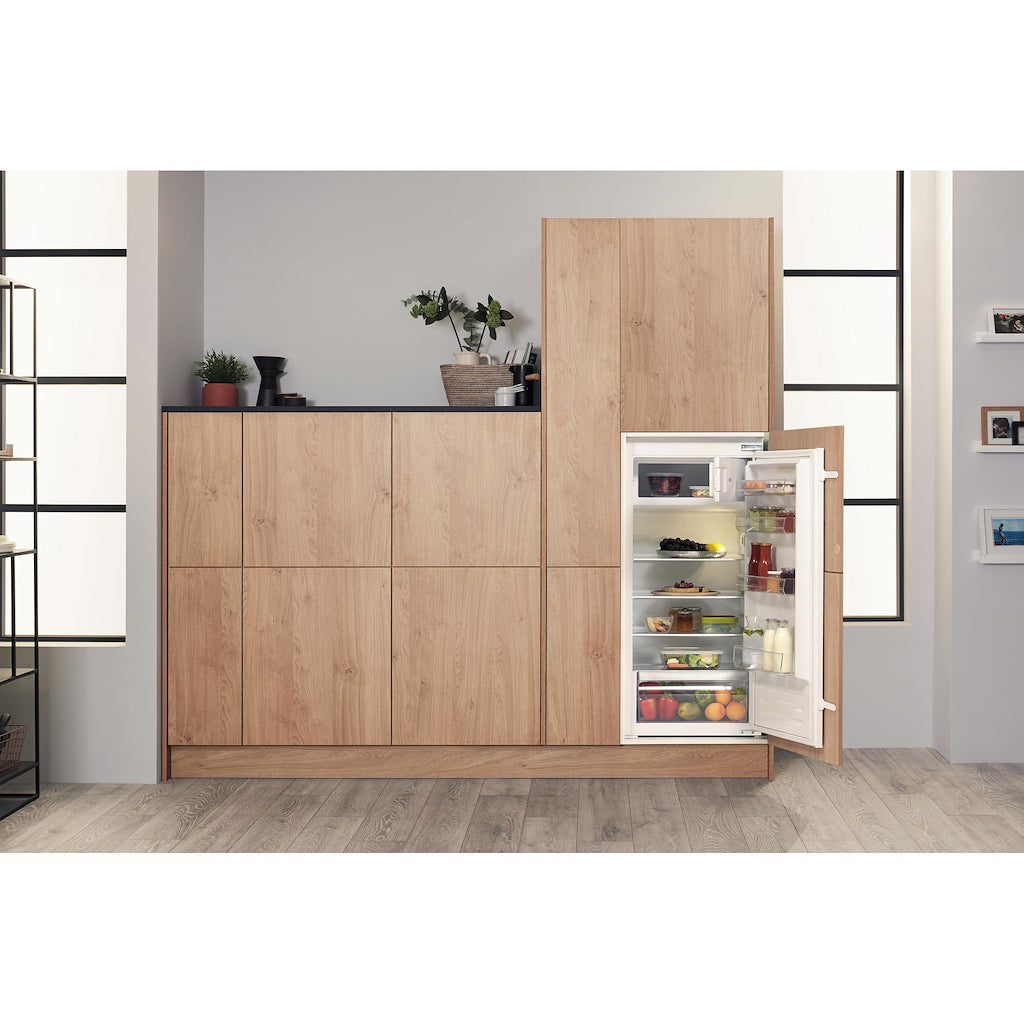 Hotpoint HSZ 12 A2D.UK 1 Integrated Fridge