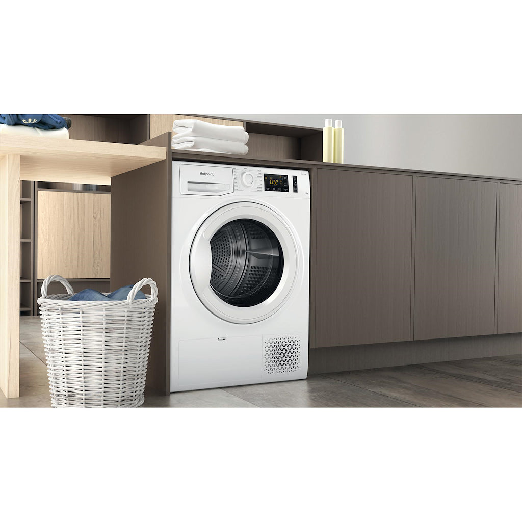 Hotpoint NT M11 82 UK Freestanding 8kg Heat Pump Tumble Dryer - White