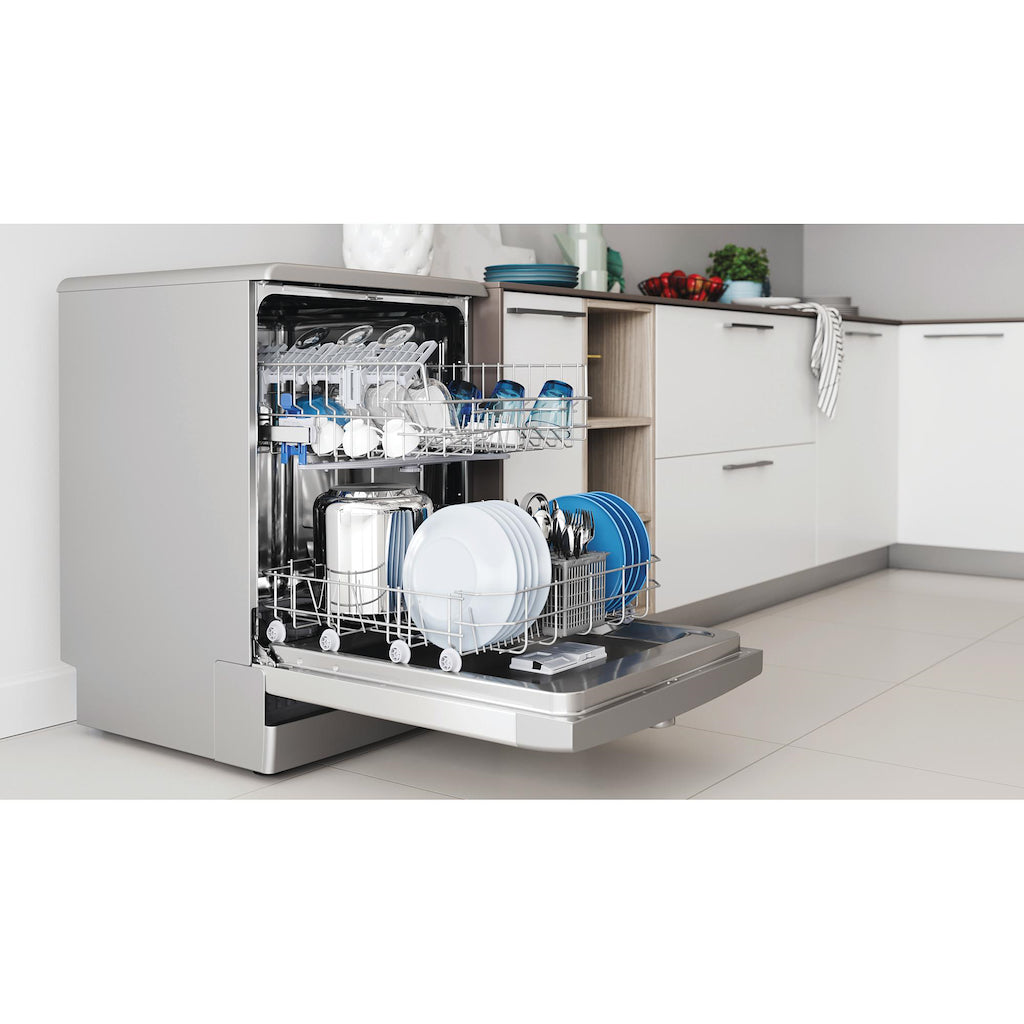 Indesit DFE 1B19 X UK Dishwasher - Silver