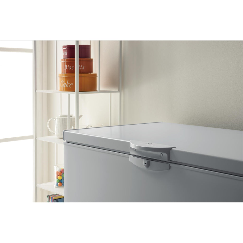 Indesit OS 2A 200 H2 1 Chest Freezer - White