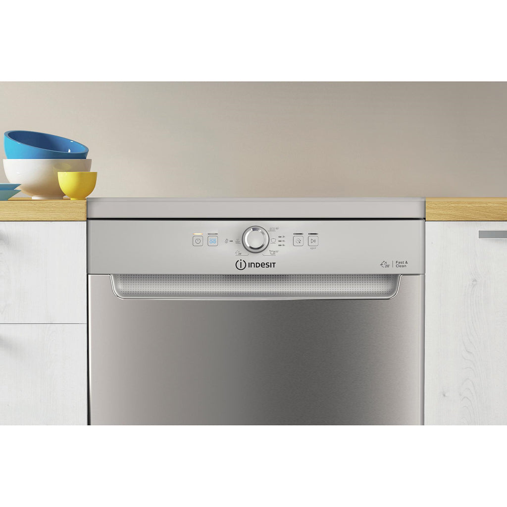 Indesit DFE 1B19 X UK Dishwasher - Silver