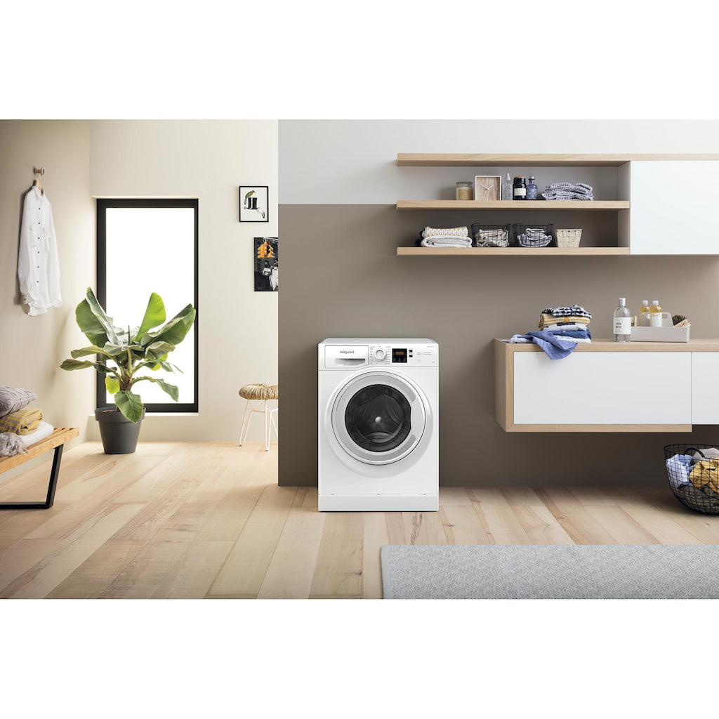 Hotpoint NSWM965CWUKN Freestanding Washing Machine