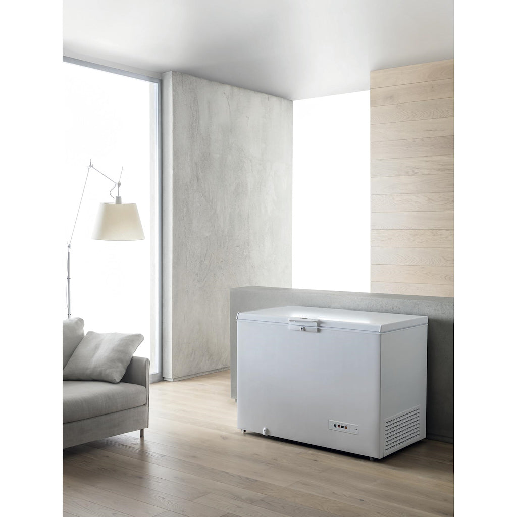 Whirlpool WHM4611.1 Chest Freezer 460L - White