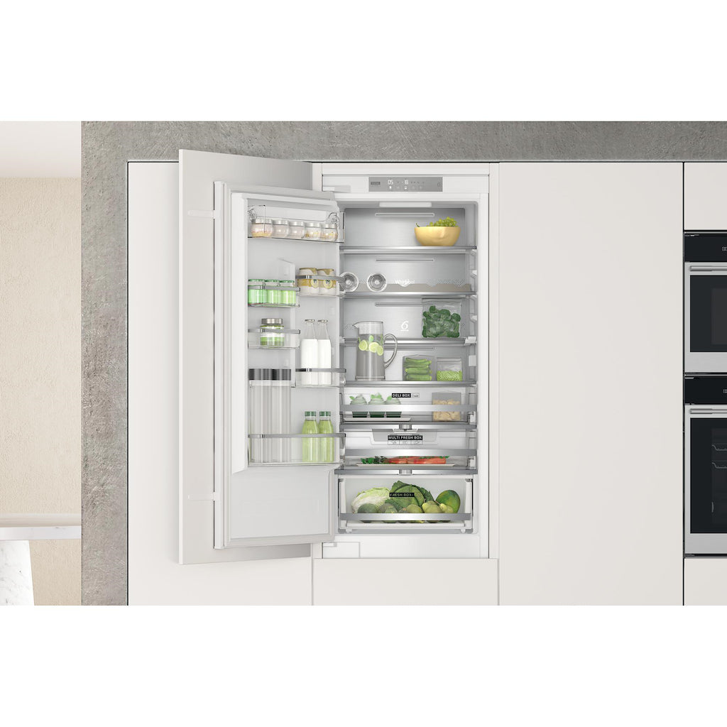 Whirlpool WHC20T573PUK Built-In Total No Frost 70/30 Fridge Freezer