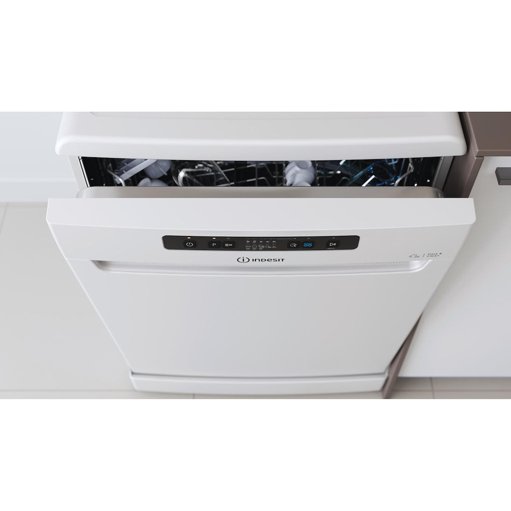 Indesit DFC2B16UK Dishwasher - White