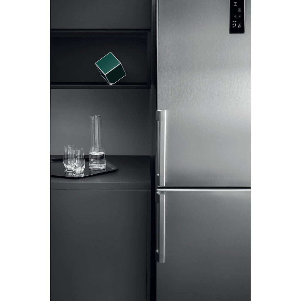 Hotpoint NFFUD 191 X 1 Fridge Freezer - Stainless Steel