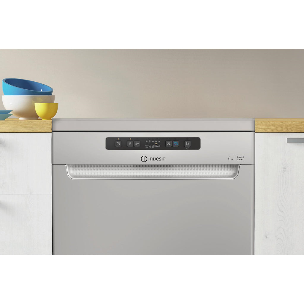 Indesit DFC2B16SUK My Time Dishwasher - Silver