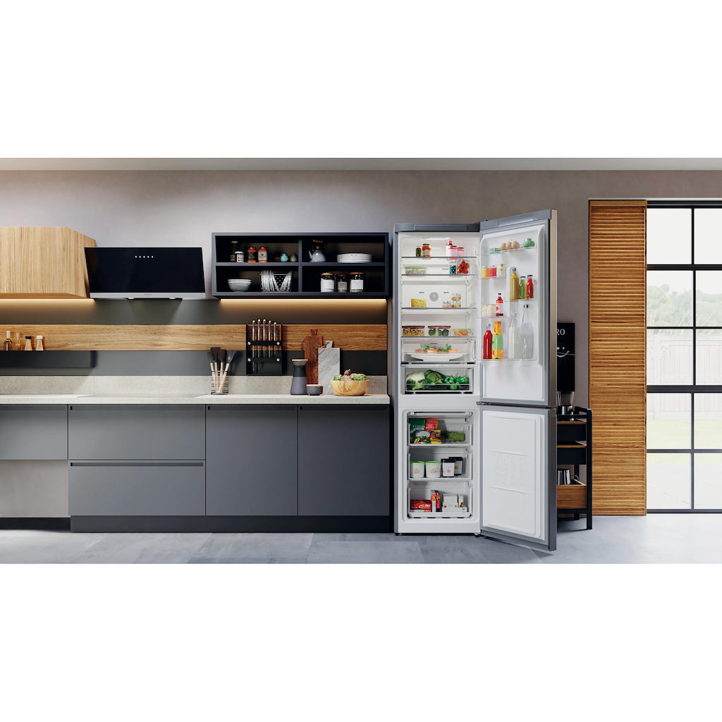 Hotpoint H7X93TSX Freestanding Fridge Freezer