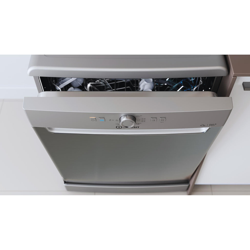 Indesit DFE 1B19 X UK Dishwasher - Silver