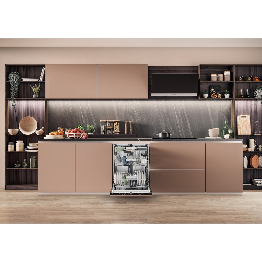 Hotpoint H8I HT59 LS UK Hydroforce Built-In 14 Place Setting Dishwasher