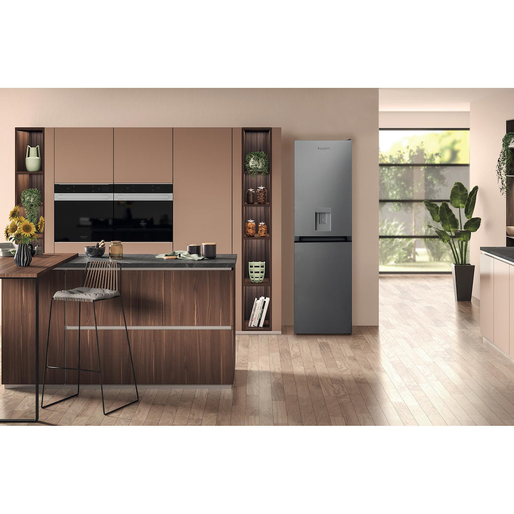 Hotpoint HBNF55182SAQUAUK 54cm Frost Free Fridge Freezer - Silver