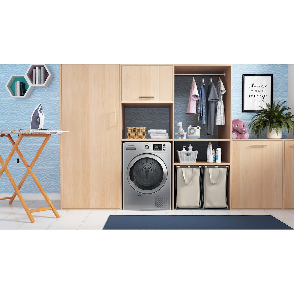 Indesit YT M11 82SS X UK 8kg Freestanding Heat Pump Tumble Dryer - Silver