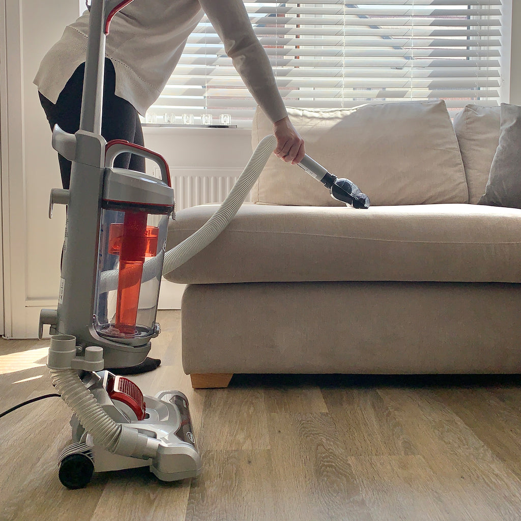 Ewbank EW3001 700W Bagless Pet Upright Vacuum - Silver/Red