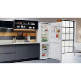 Hotpoint H7X83AW Freestanding Fridge Freezer
