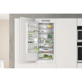 Whirlpool WHC20T573PUK Built-In Total No Frost 70/30 Fridge Freezer